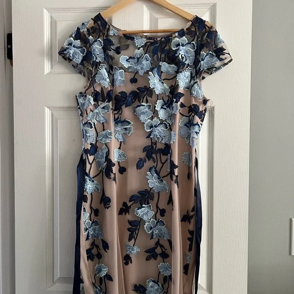 Adrianna Papell Blue and Beige Floral Dress - Picture 2 of 3